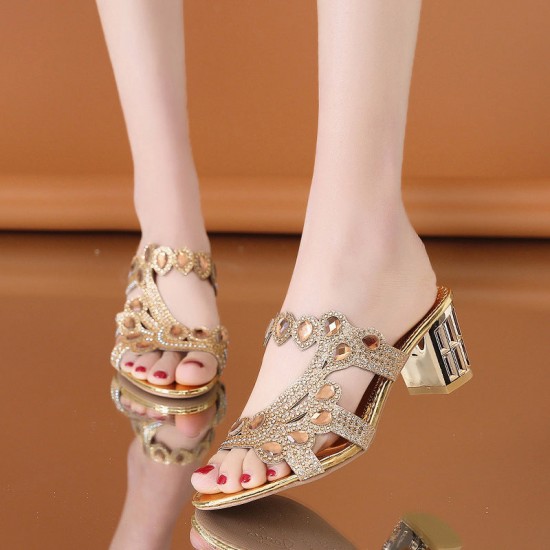 Leichte Damen-Sandaletten mit Strass, Einriemer-Design und Blockabsatz
