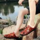 Handgefertigt aus echtem LederLssige Sandalen mit umklappbarem Fersenriemen für Herren